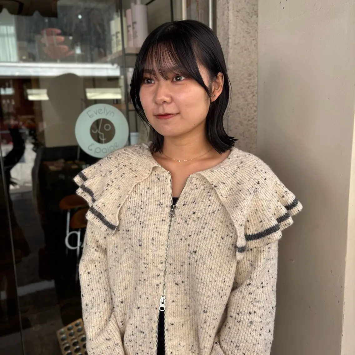 ミディアム ボブ カット 芦刈 咲来のヘアスタイル