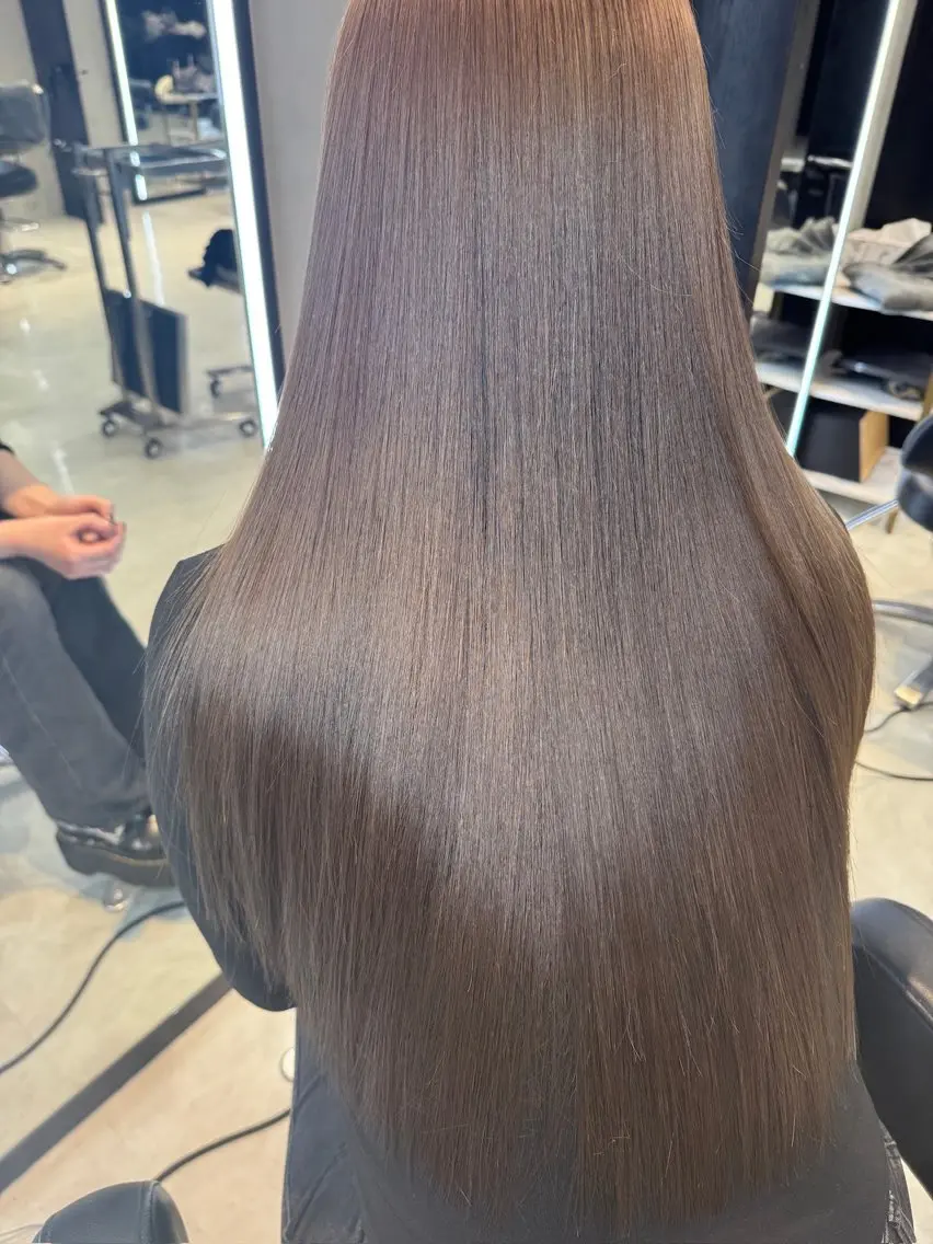 ロング トリートメント 透明感×艶カラー🤎 🌟YOSHIKIのヘアスタイル