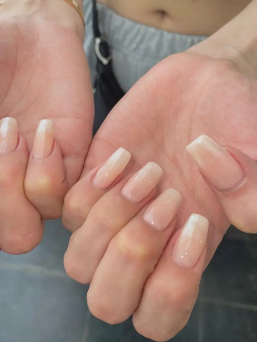ネイル オーロラネイル ハンドネイル Nail ヌシん家 AKANEのネイルデザイン