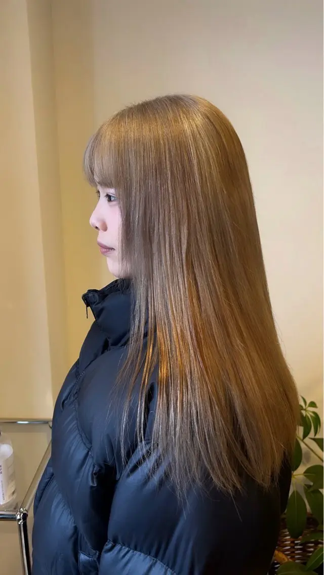 ロング カラー ベージュカラー ブリーチ 透明感カラー ヘアカラー Ludwig／ 小島千夏のヘアスタイル