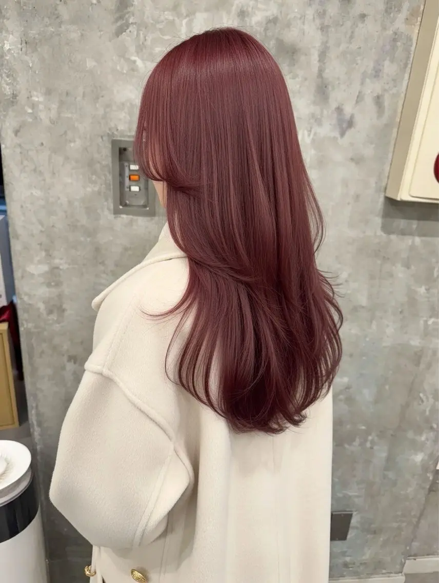 ロング カラー ヘアアレンジ ロングレイヤー ハイトーンカラー ピンクカラー レイヤーカット ロング カット ヘアカラー ハイトーン特化🤍 浦住のヘアスタイル