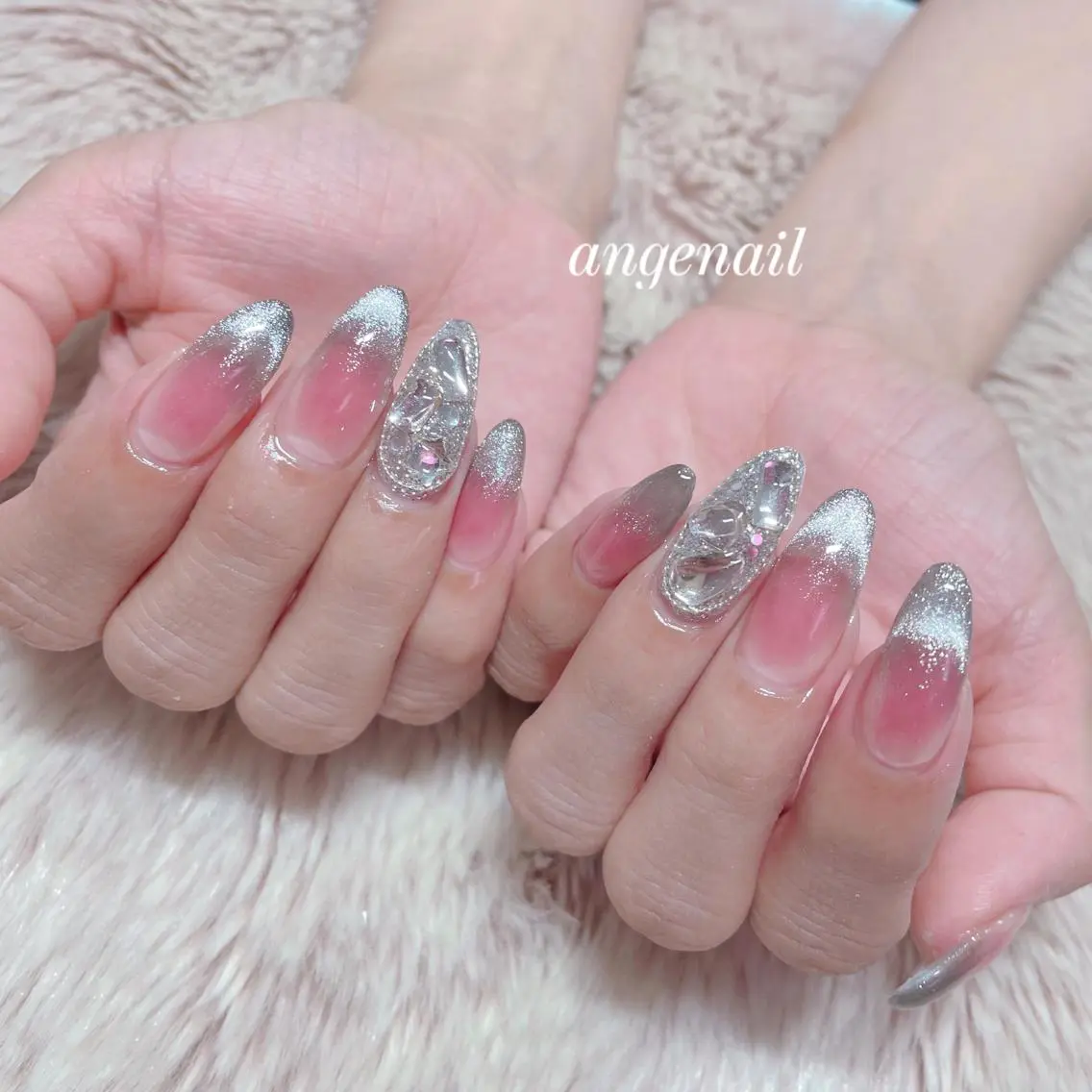 ネイル ハンドネイル オーナーネイリスト MAKIのネイルデザイン