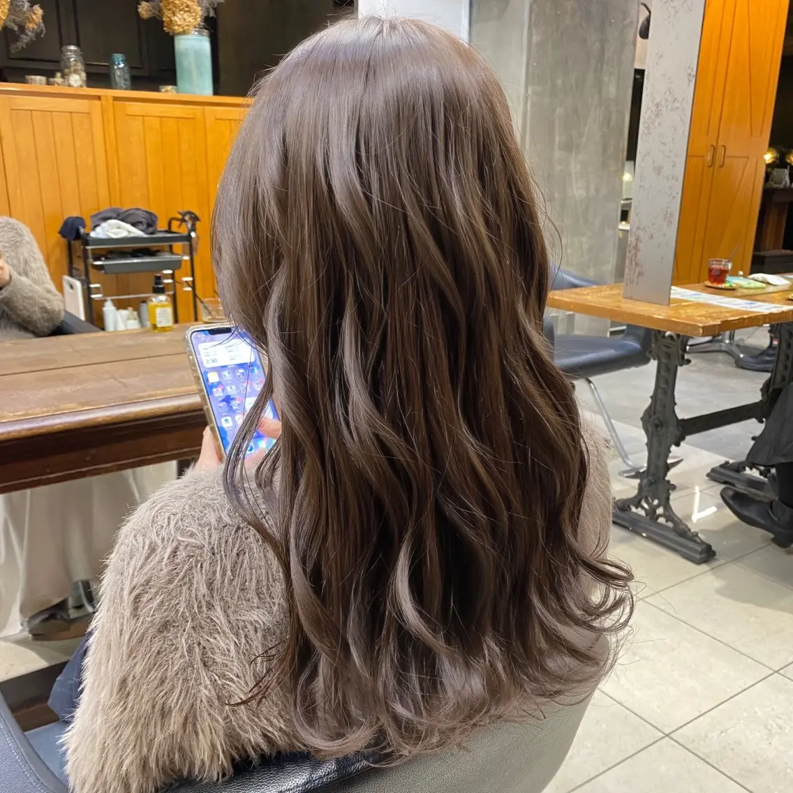 ミディアム カラー ベージュカラー ブリーチ ショコラベージュ ダブルカラー ブリーチなしカラー カット ヘアカラー 透明感カラー🌿 グレージュ🐺陽介のヘアスタイル