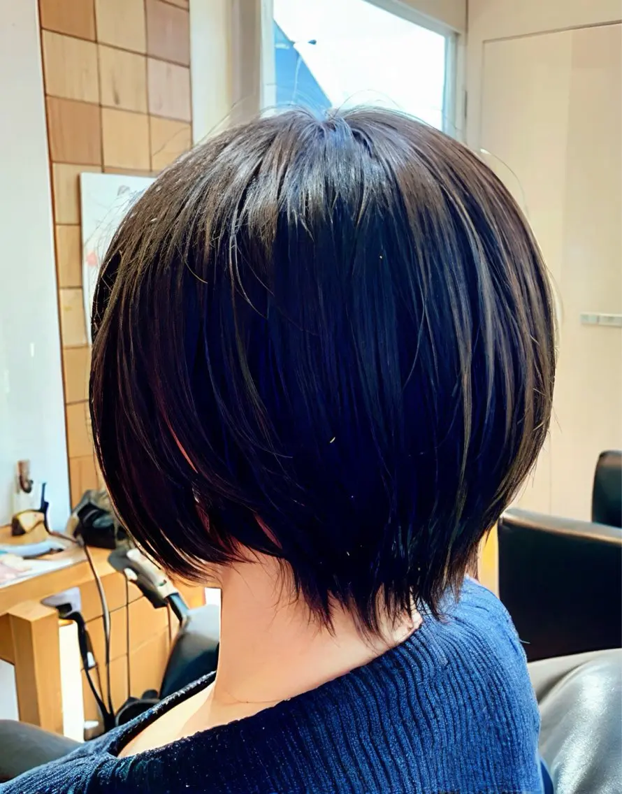 ショート ボブ レイヤーカット ショートヘア 縮毛矯正 ショート✖️縮毛矯正 ✂️秋山知穂✂️のヘアスタイル