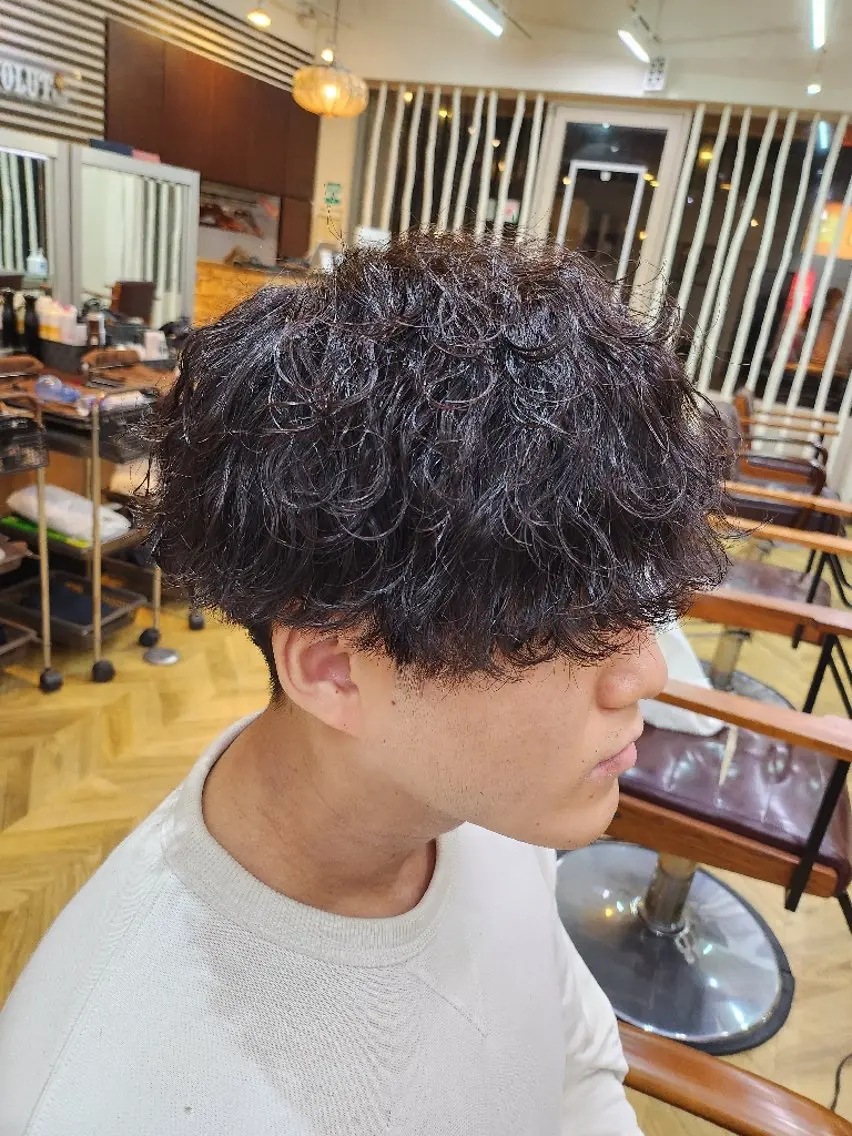 メンズ パーマ メンズパーマ 波巻きパーマ 清潔感×垢抜けヘアー ✂︎タカダリョウマのヘアスタイル