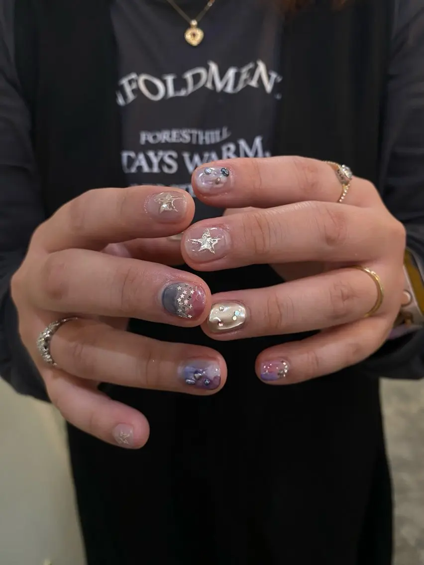 ネイル 栗林 実莉のネイルデザイン