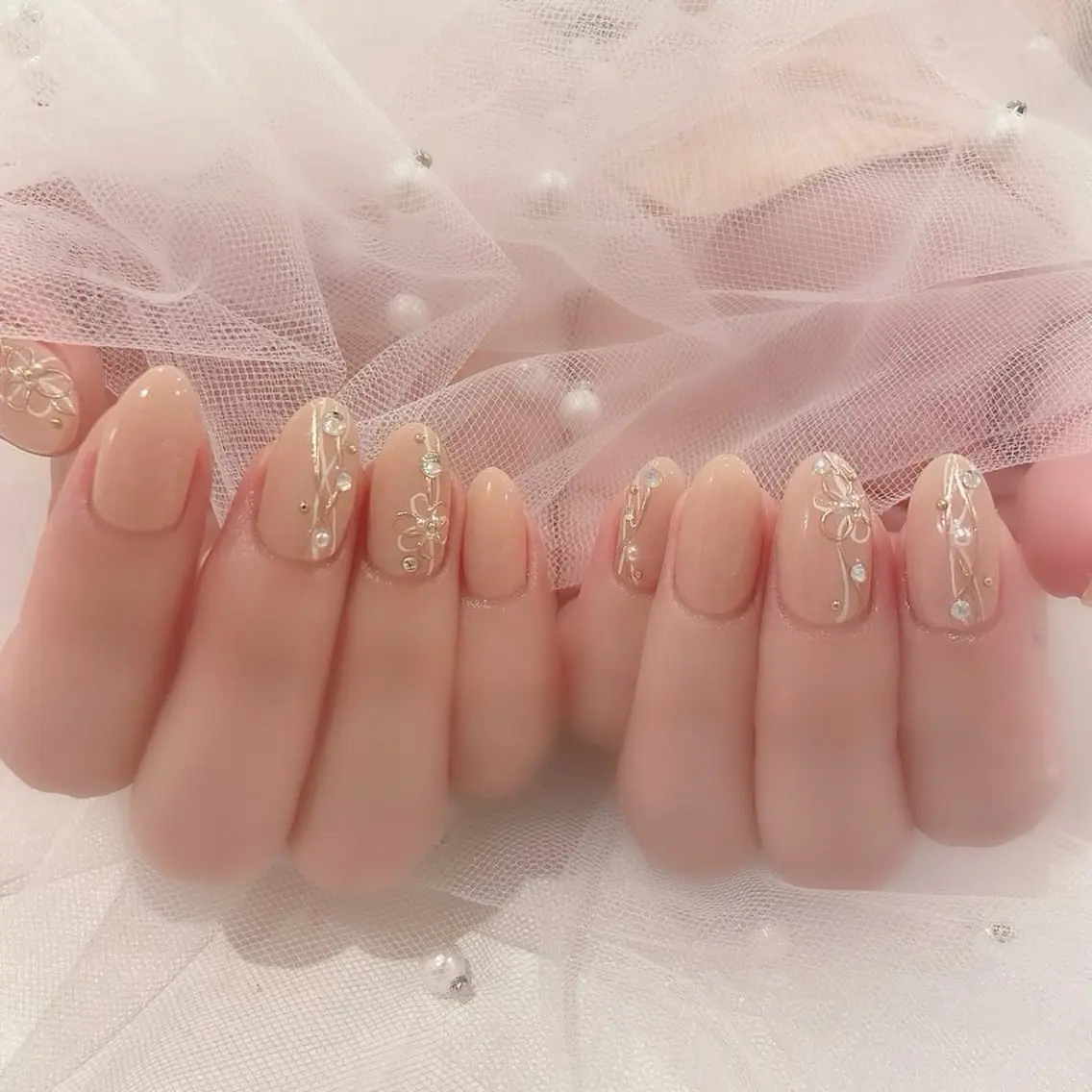 ネイル 春ネイル ブライダルネイル STELLA 大西南帆のマツエク・マツパデザイン