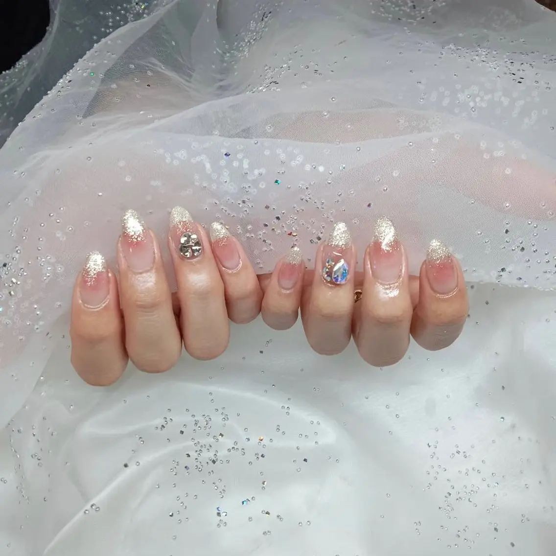 ネイル ハンドネイル 金井 奈々のネイルデザイン
