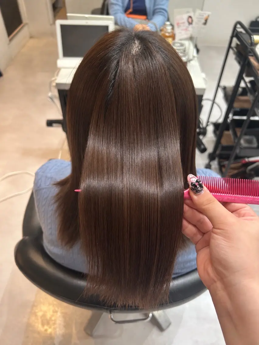 🌀✨【初回限定】憧れのツヤ髪ストレート✨🌀｜縮毛矯正＋トリートメント 🫧毎朝のアイロンを楽にしたい方におすすめ🫧の写真