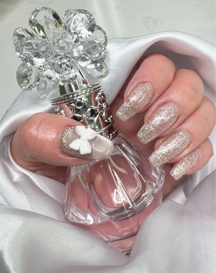 ネイル アートネイル フレンチネイル ジェルネイル ガラスフレンチ グラデーション Queeens nailのネイルデザイン