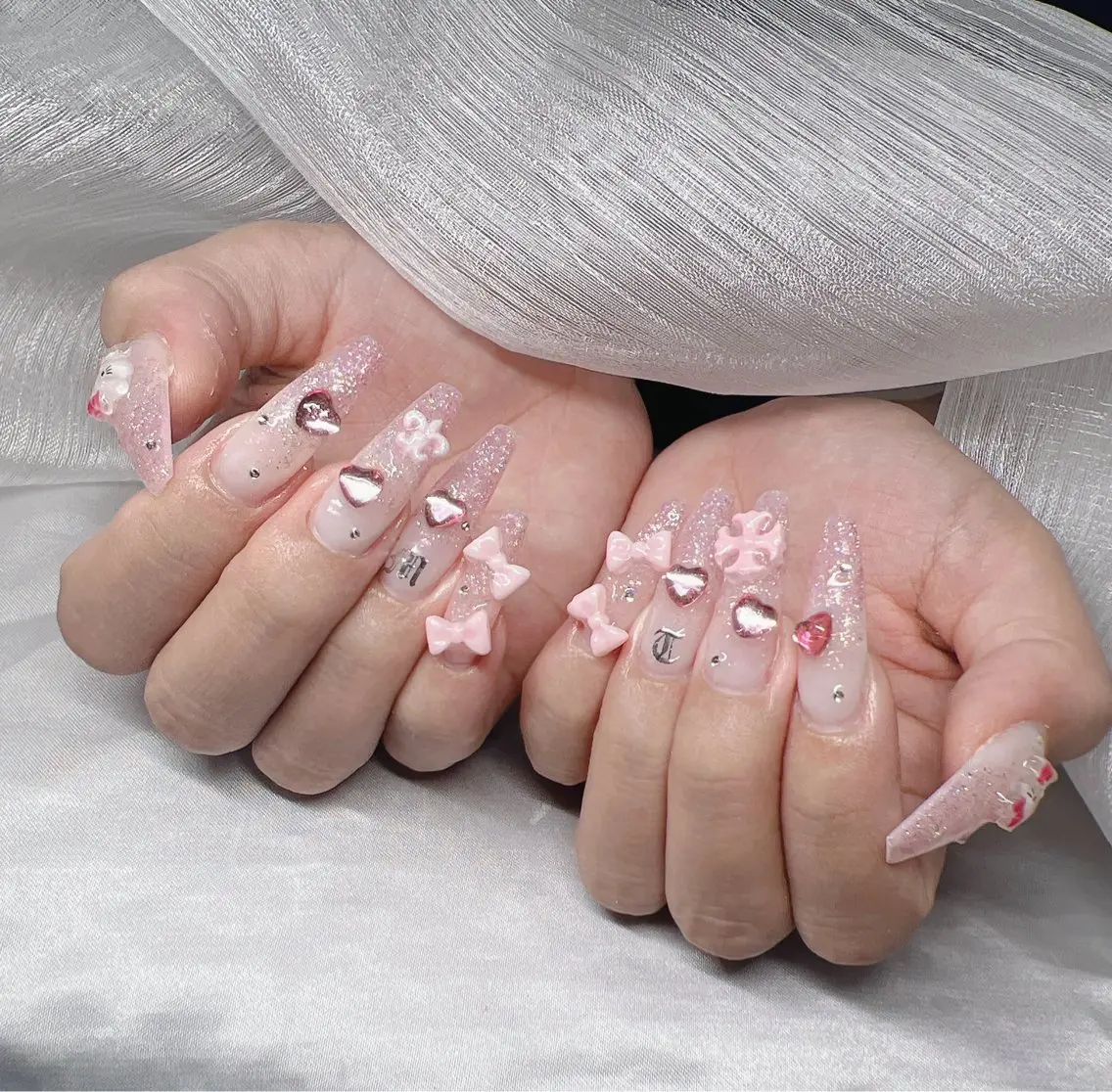 ネイル ハンドネイル Lee Nailsのネイルデザイン