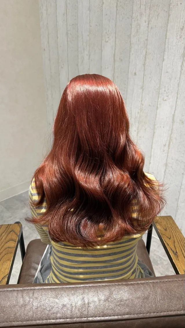 ロング ヘアカラー 松本 羅華のヘアスタイル