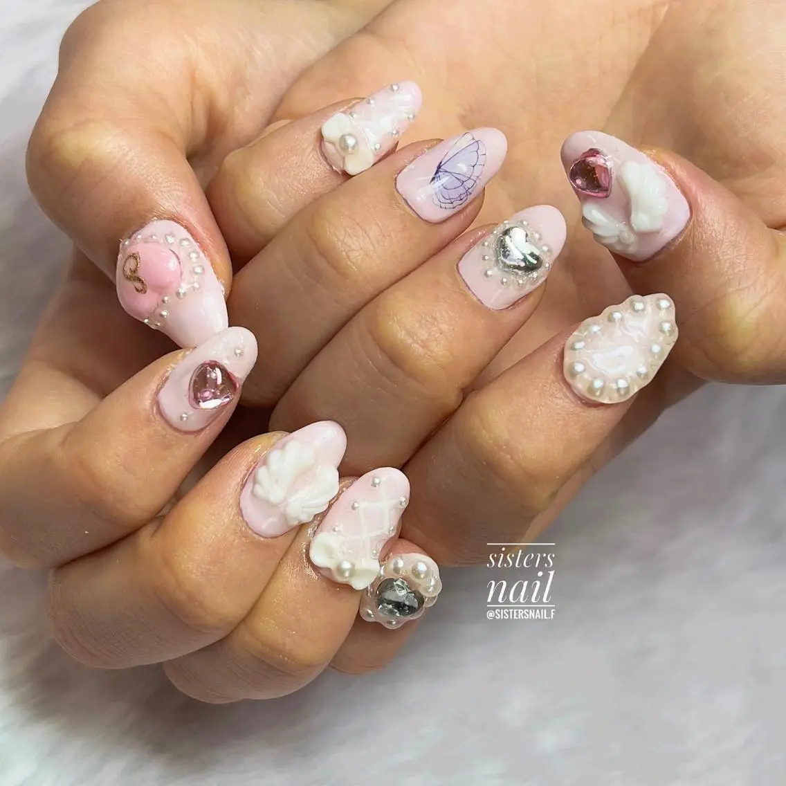 ネイル アートネイル ハート キラキラネイル sisters nail.fのネイルデザイン