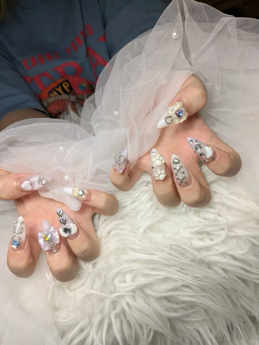 ネイル Queen Nail 柏店　クイーンネイルのネイルデザイン