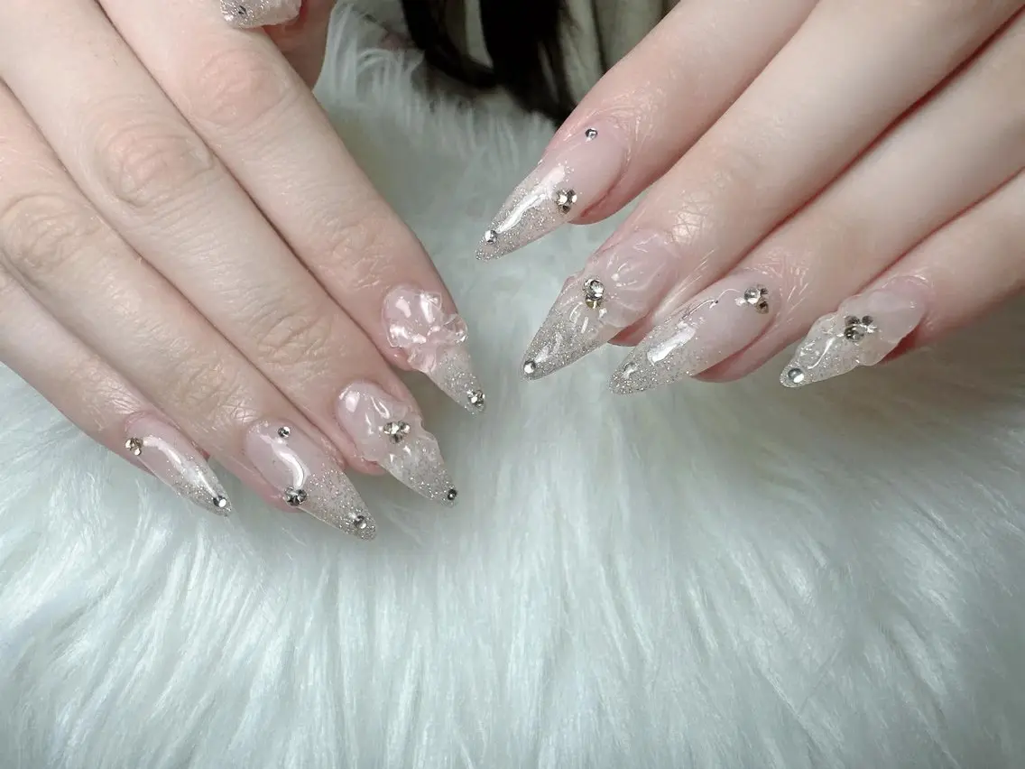 ネイル 韓国ネイル マグネットネイル ニュアンスネイル オフィスネイル シンプルネイル ハンドネイル Hana Rose Nailのネイルデザイン