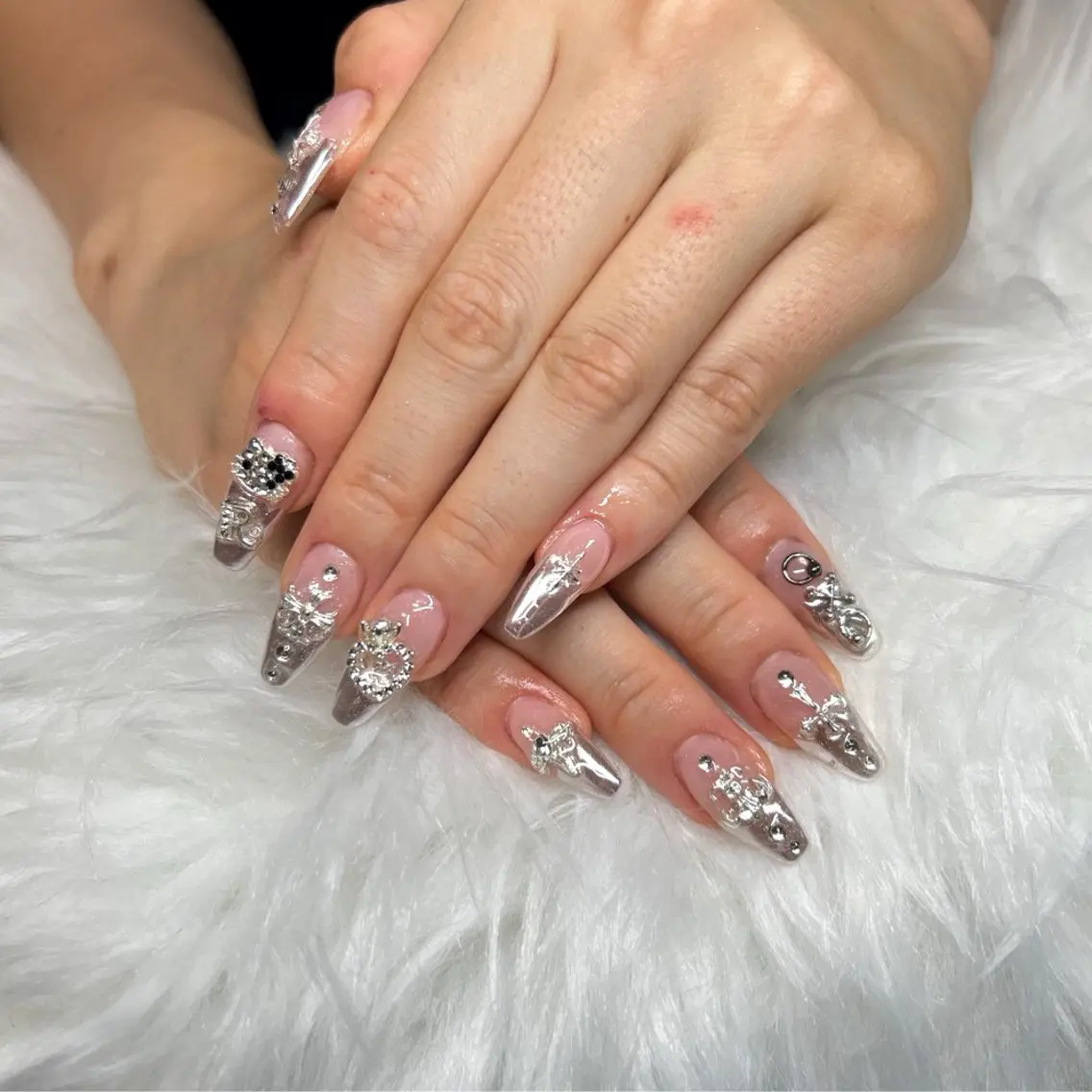 ネイル Queen Nail 柏店　クイーンネイルのネイルデザイン