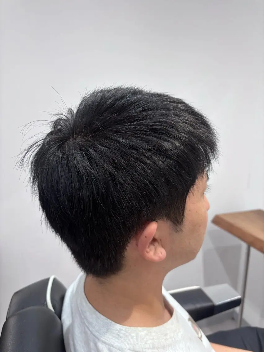 カラー ⚡️大宮メンズ特化 ワタナベ　ユウト⚡️のヘアスタイル