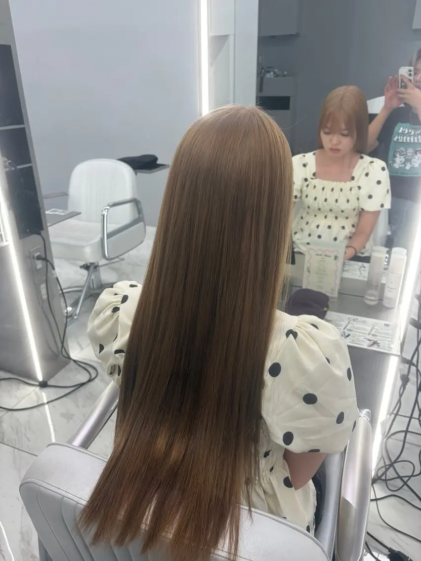 ロング ヘアカラー ハイトーン✖️ 縮毛矯正シュンペイのヘアスタイル