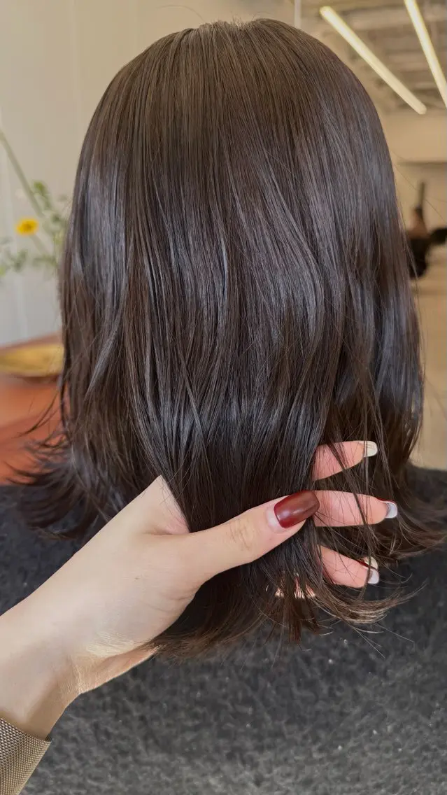 ショート カラー ベージュカラー オリーブベージュ ｍｅｉ .のヘアスタイル
