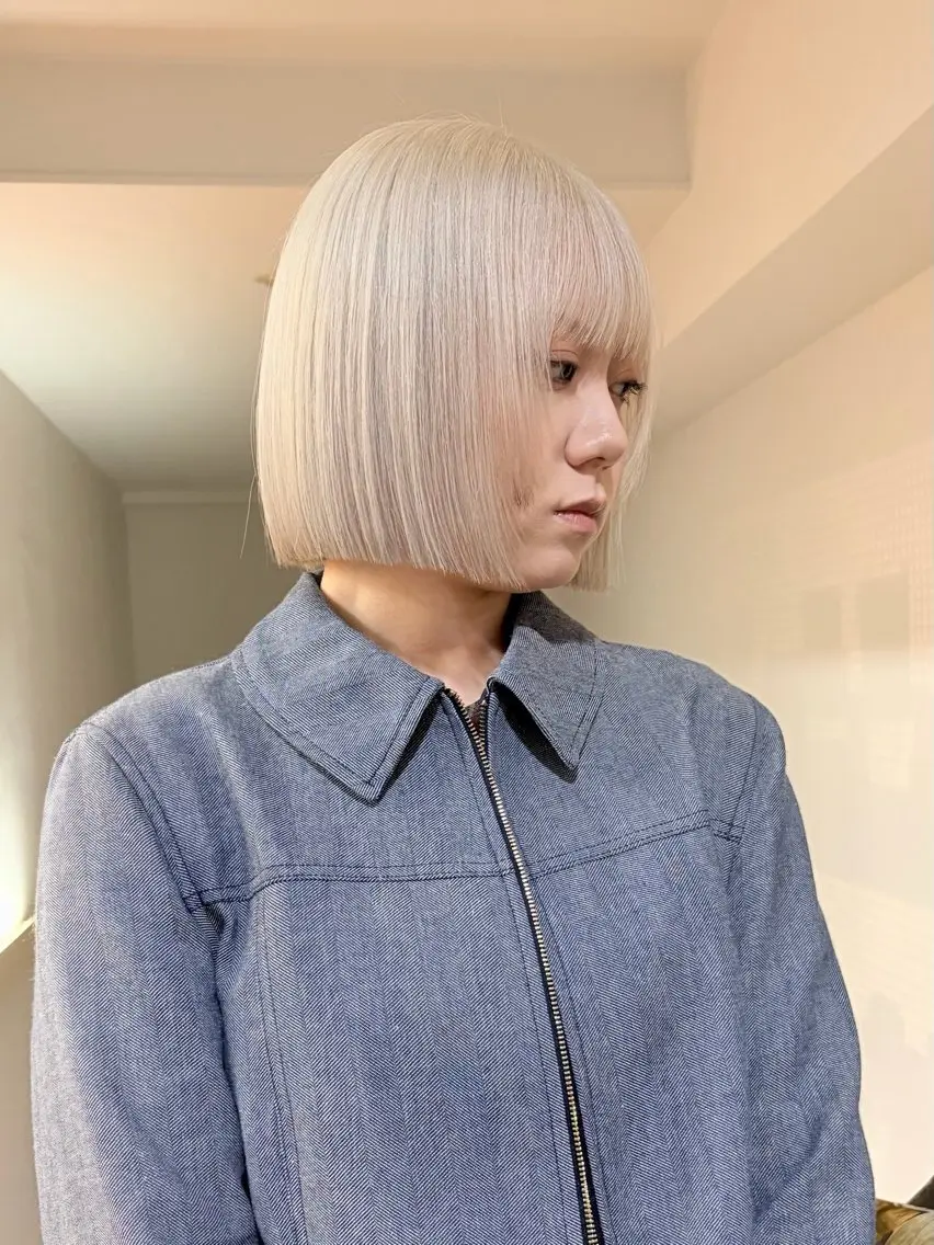 ショート カラー ヘアカラー トリートメント ハッシュカット&艶々 ハイトーン/ミワのヘアスタイル