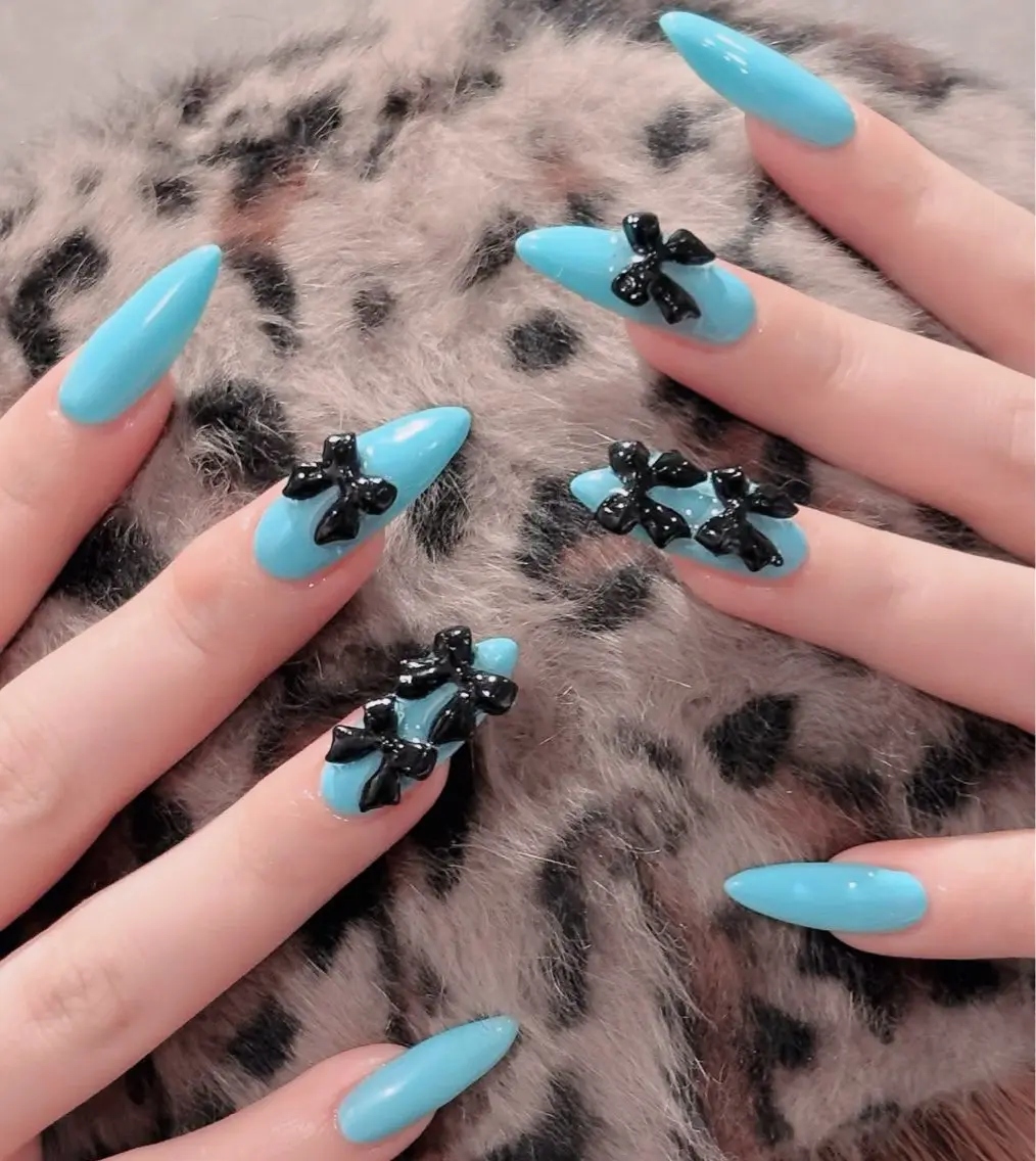 ネイル フレンチネイル ジェルネイル ガラスフレンチ ハロウィン ハート ハンドネイル H.baby Nail Salonのネイルデザイン