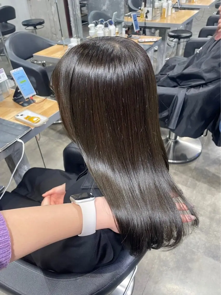 ロング カラー ヘアカラー トリートメント 透明感ベージュ🤎 manami👒🌿のヘアスタイル