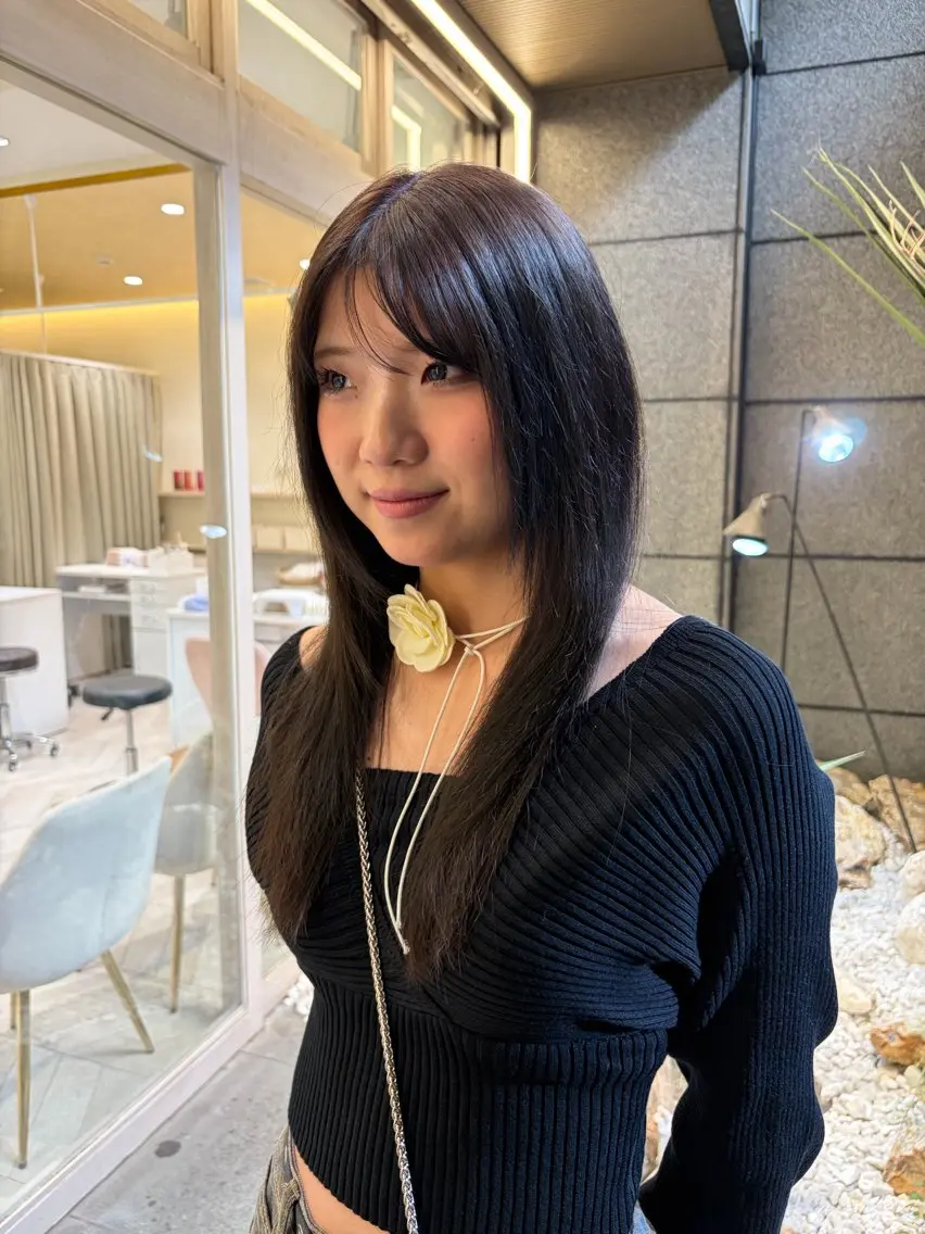 ロング カラー ブリーチ グレージュ ヘアカラー 透明感カラー🫧🎀 まりなのマツエク・マツパデザイン