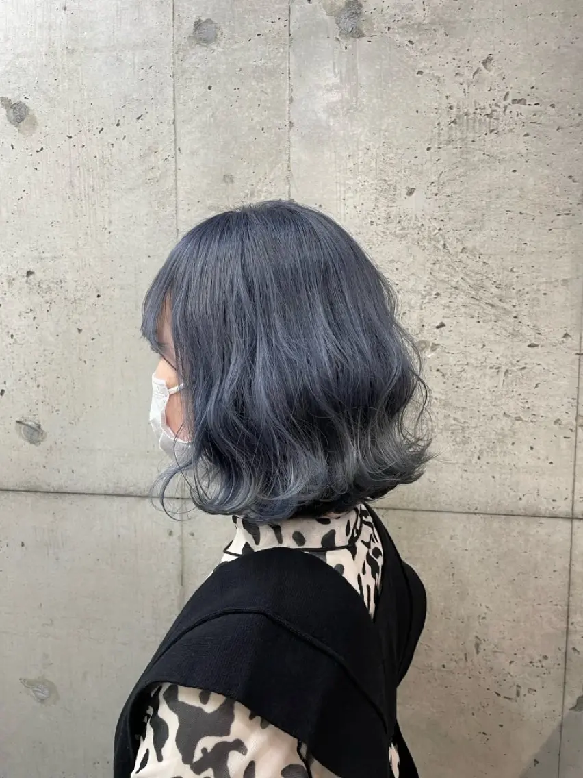 ショート カラー ヘアアレンジ ブリーチ グレージュ アイスグレージュ 新宿No.1美髪師 taka髪質改善のヘアスタイル
