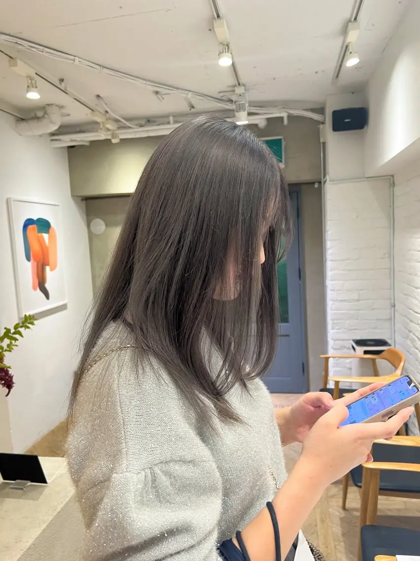 セミロング 似合わせレイヤー ＆縮毛矯正のヘアスタイル
