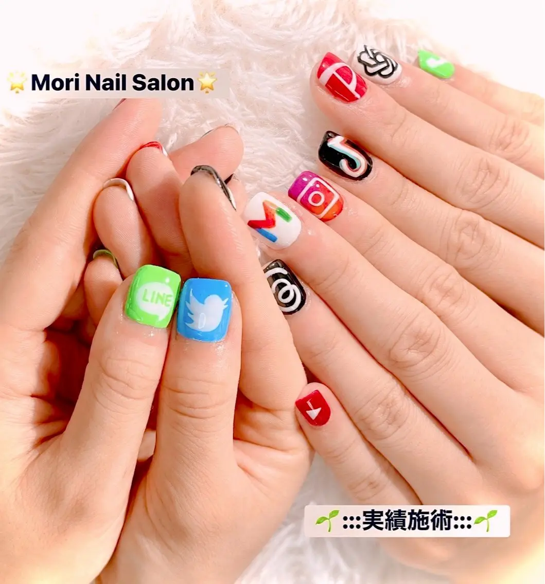 ネイル ハンドネイル MORI ネイル SALONのネイルデザイン