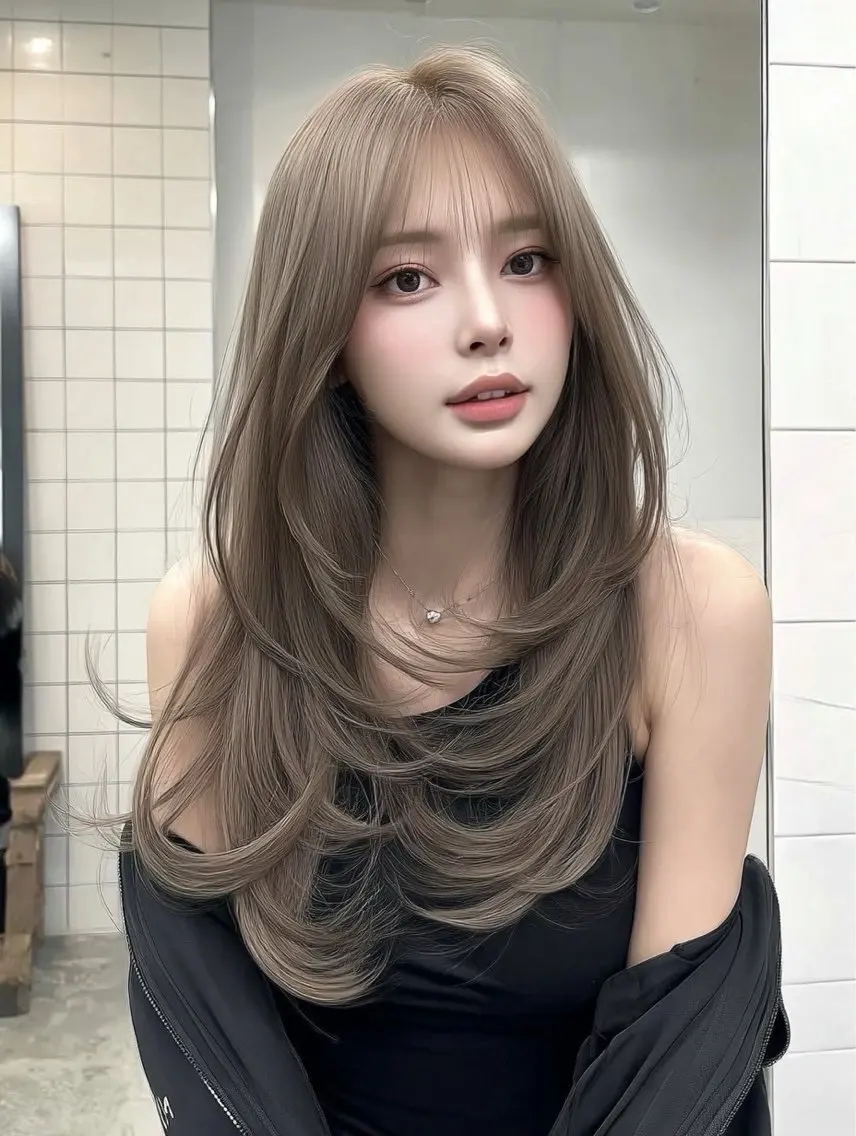 ロング カラー ベージュカラー ブリーチ ケアブリーチ ケアカラー 透明感カラー ヘアカラー トリートメント 韓国風|透明感 🥣 ͗ ͗rionのヘアスタイル