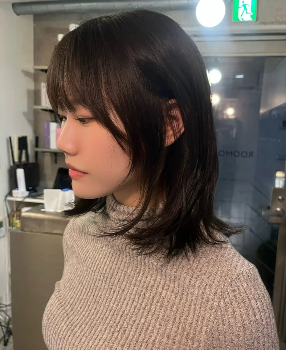 ミディアム ミディアムレイヤー レイヤーカット カット 韓国ボブ/ハッシュ カットKIRAのヘアスタイル