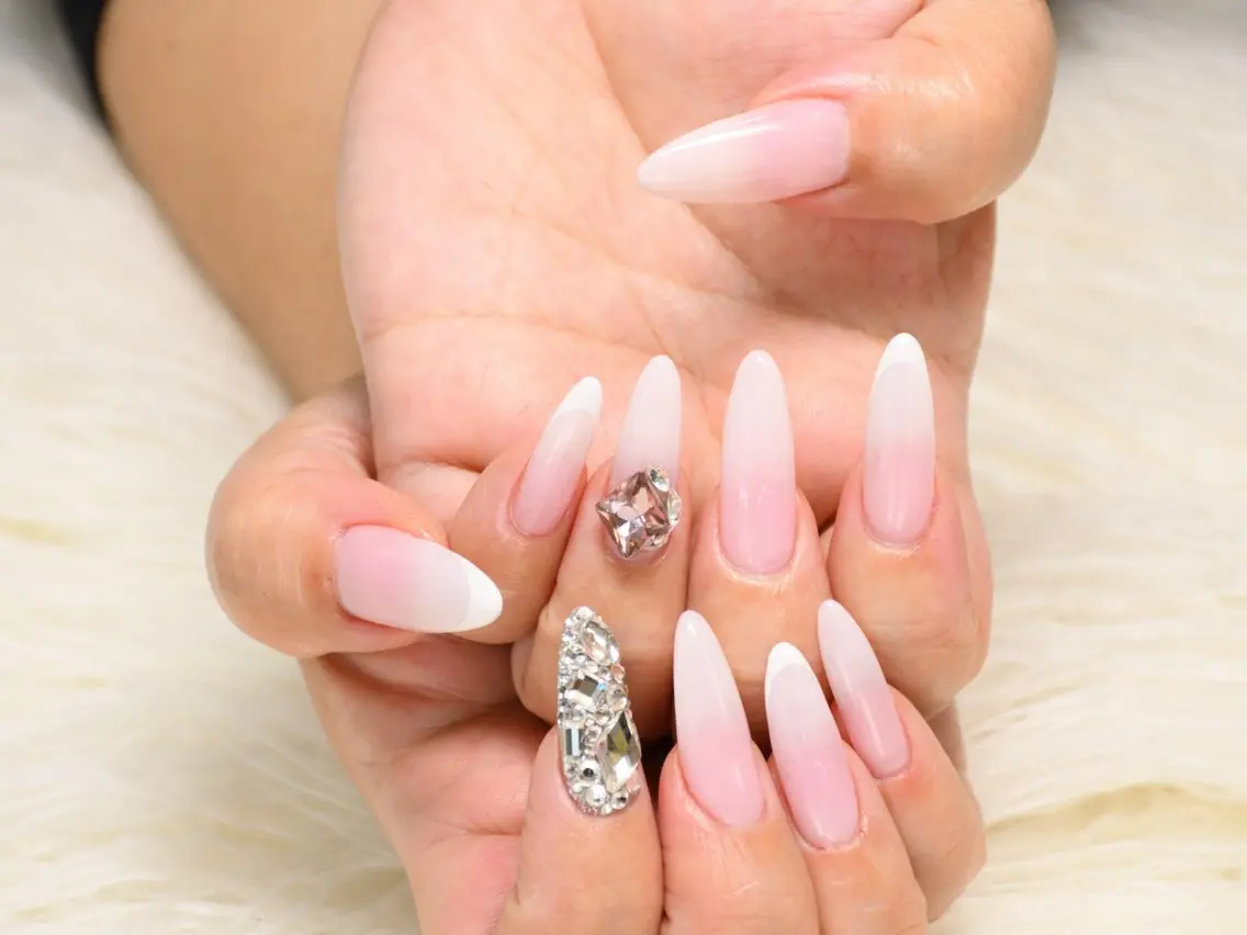 ネイル Queennail 北堀江megumiのネイルデザイン