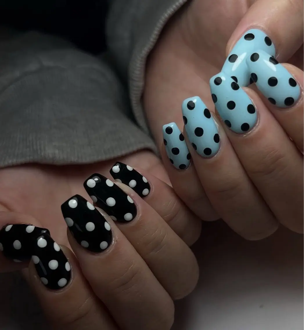 ネイル オーロラネイル チークネイル フットネイル フレンチネイル ジェルネイル ハンドネイル NEW NAIL💞 yuki🔥のネイルデザイン