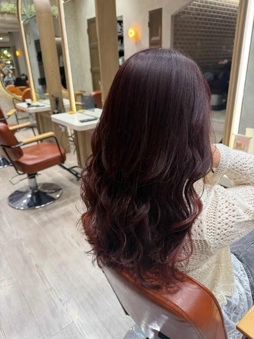 ミディアム カット ヘアカラー 川上有海 🦋透明感カラー🦋のヘアスタイル