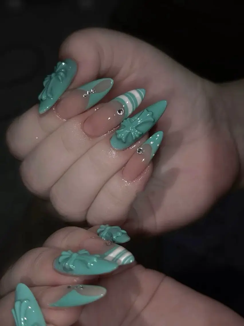 ネイル ハンドネイル Rina Mika Nailsのネイルデザイン