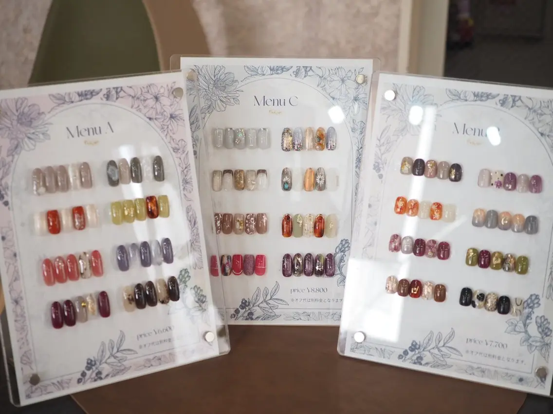 ネイル ハンドネイル glaNje aoiのネイルデザイン