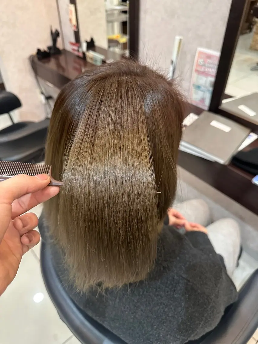 ミディアム ヘアカラー 菊池 仁翔のヘアスタイル