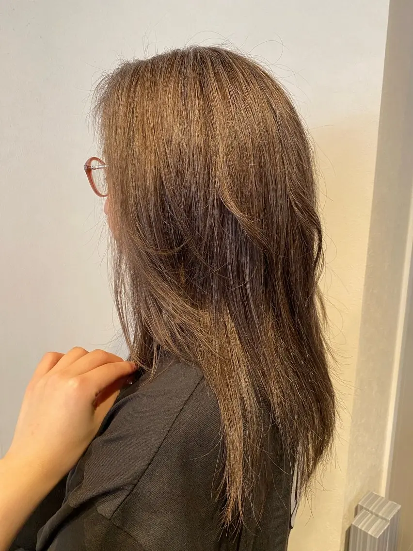 セミロング カラー 顔周りカット レイヤーカット 似合わせカット 小顔カット トリートメント カット ヘアカラー トリートメント ️🩵千葉 桃花️🩵のヘアスタイル