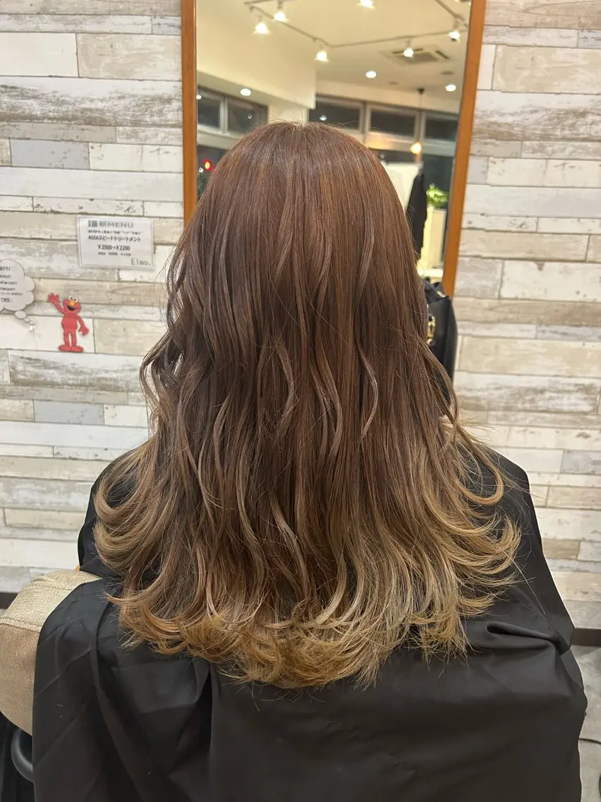 カラー 木庭 愛莉のヘアスタイル