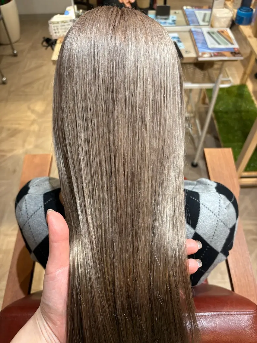 ロング カラー ヘアカラー 檜山 知可子のヘアスタイル