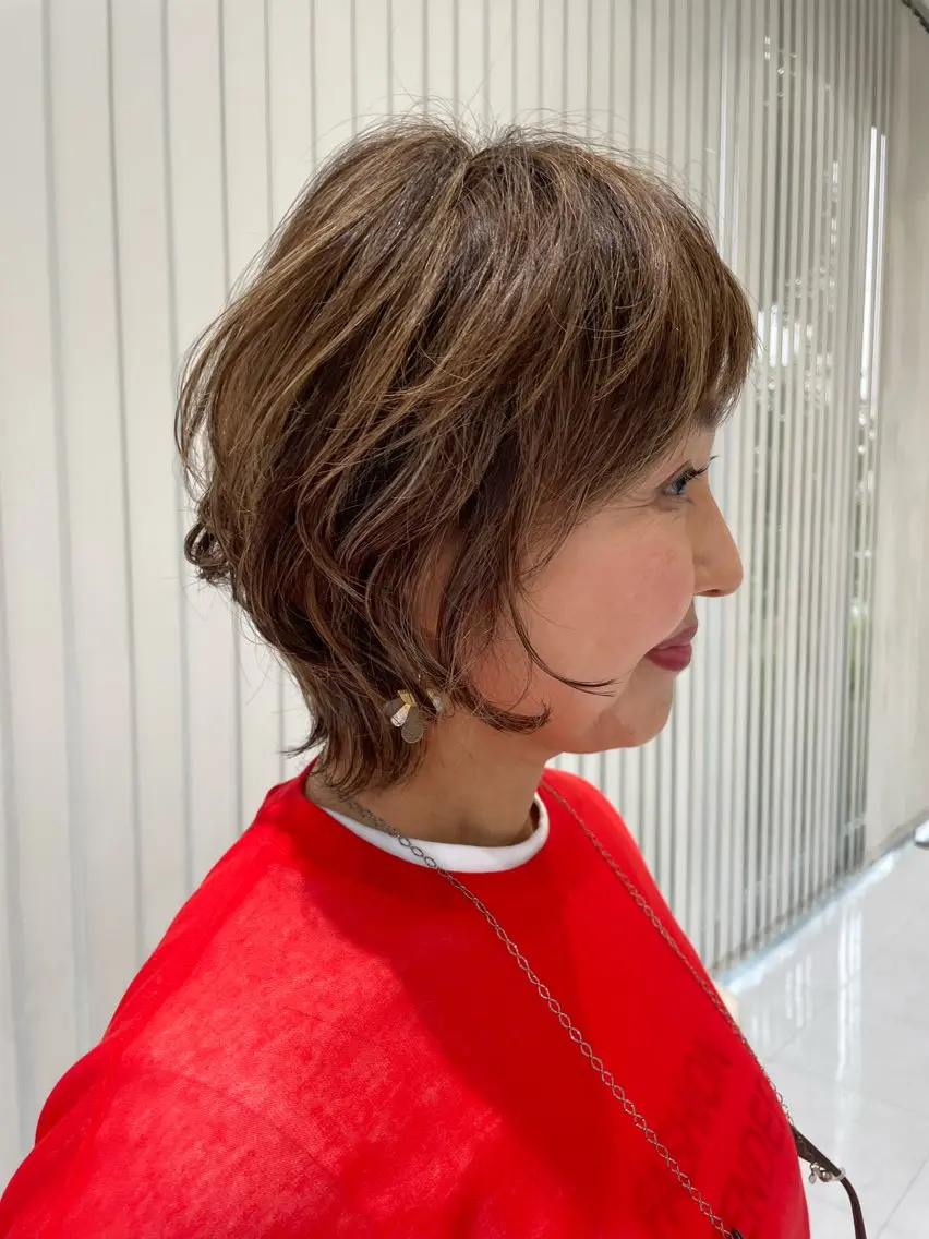 ミディアム Uhair師勝. 伏江優海のヘアスタイル