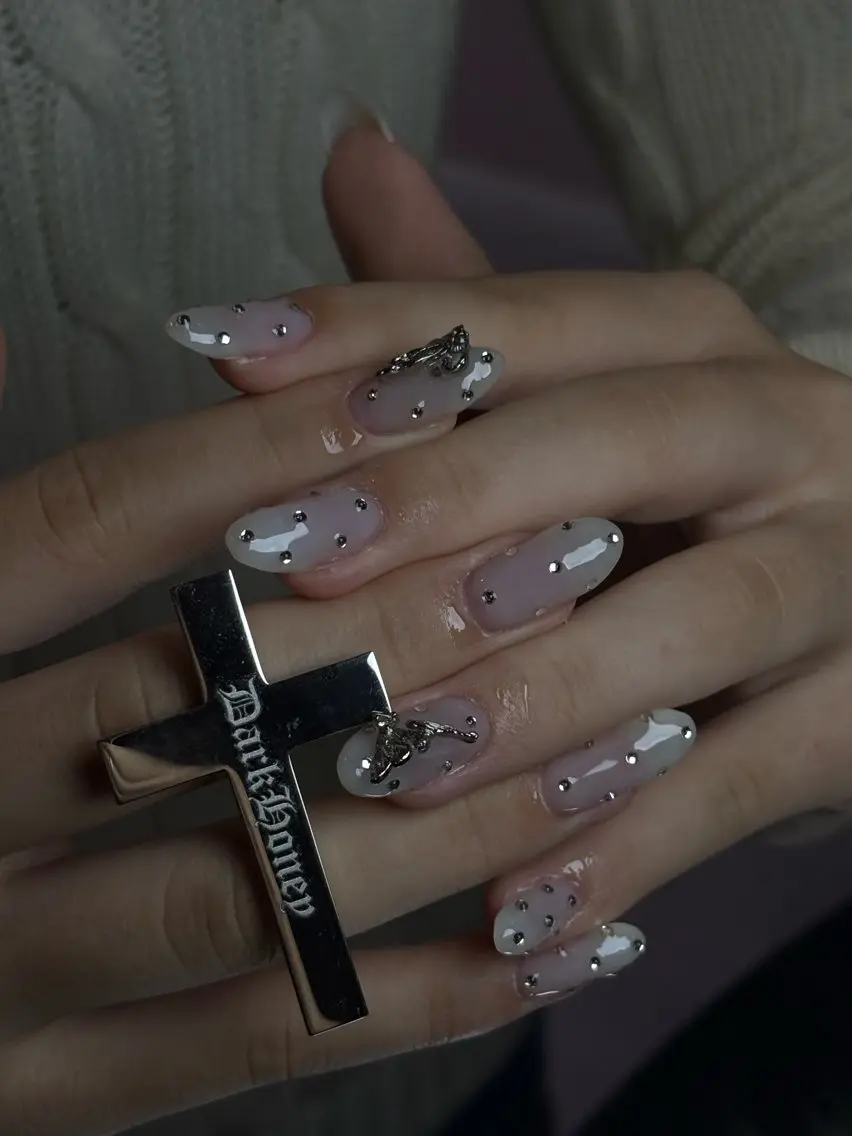 ネイル Dark Honey Ivyのネイルデザイン