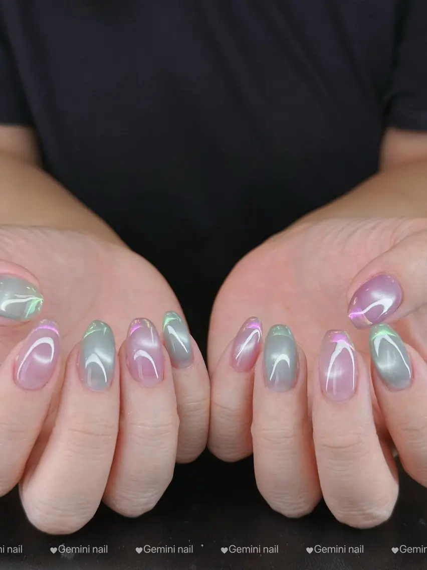 ネイル フレンチネイル マグネットネイル ミラーネイル Gemini nail.Yukiのネイルデザイン