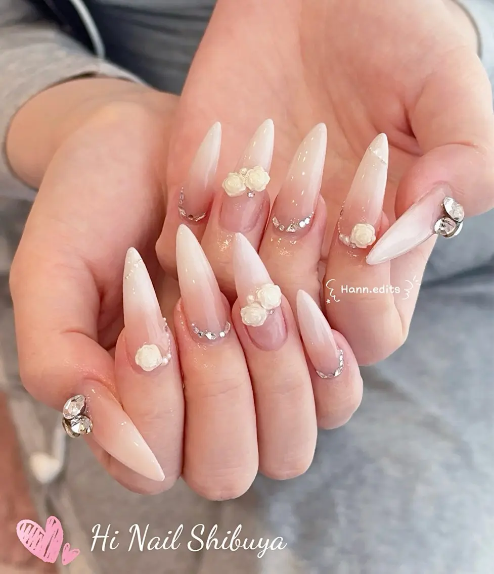 セミロング ハンドネイル Hi beauty 渋谷のネイルデザイン