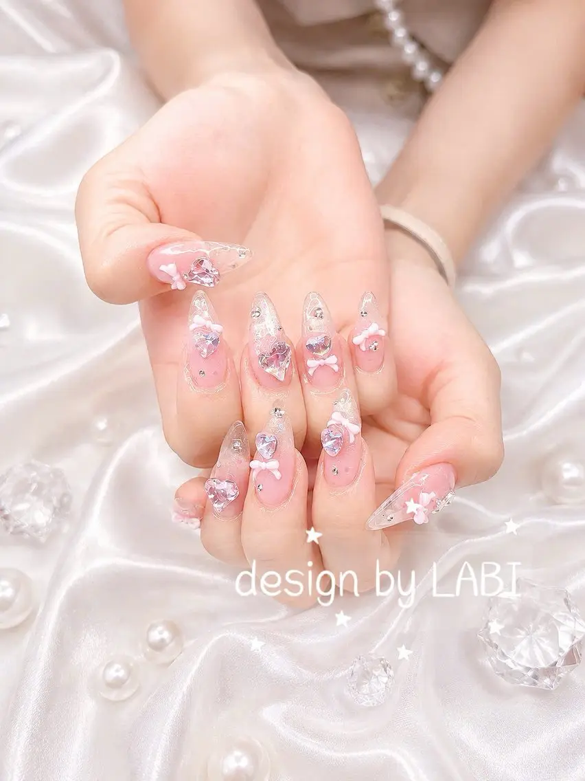 ネイル アートネイル オーロラネイル クリアネイル 長さ出し フレンチネイル ハンドネイル HOT Nail Salonのネイルデザイン