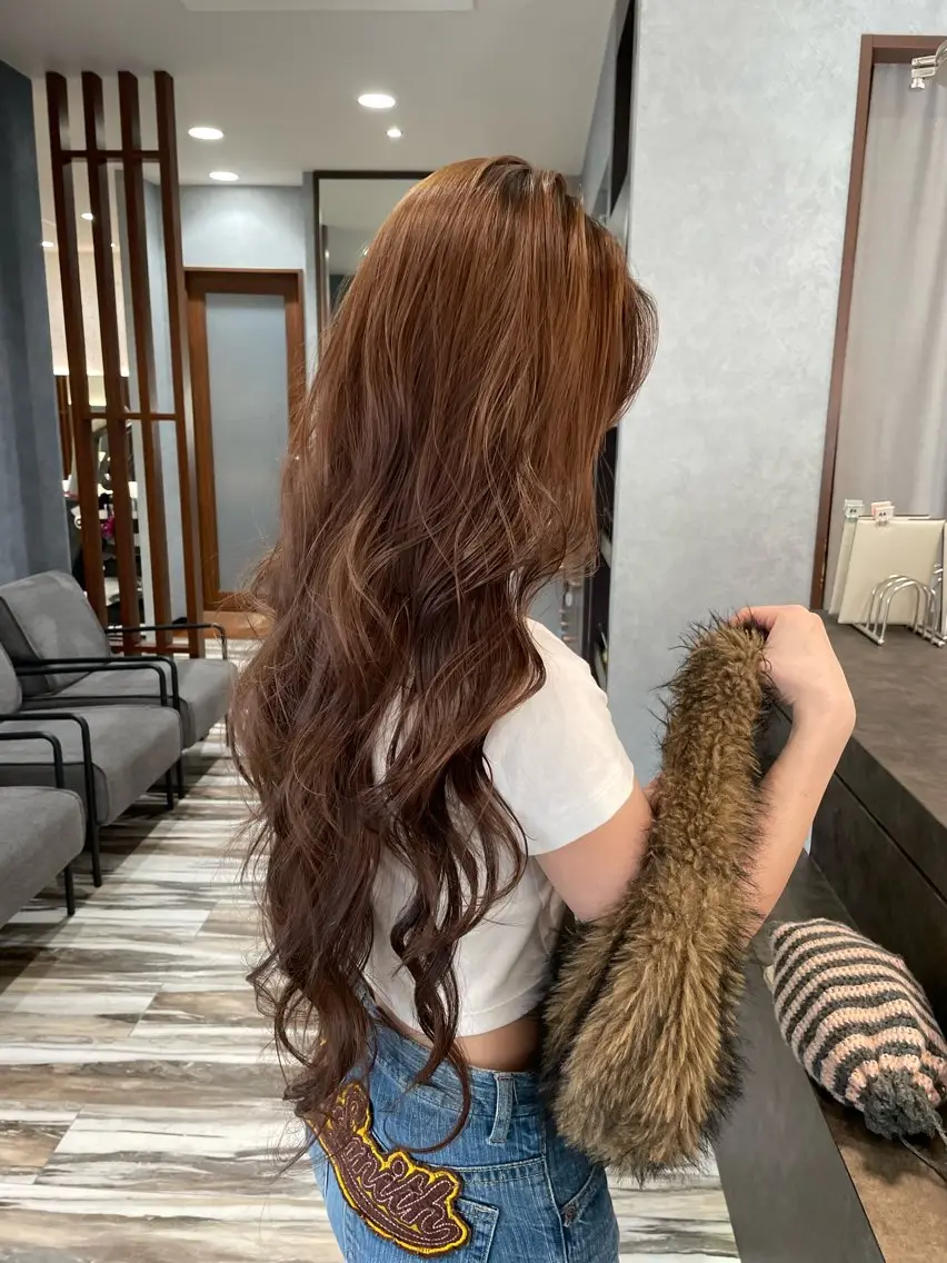 ロング ロング ヘアカラー トリートメント 石戸 春菜のヘアスタイル