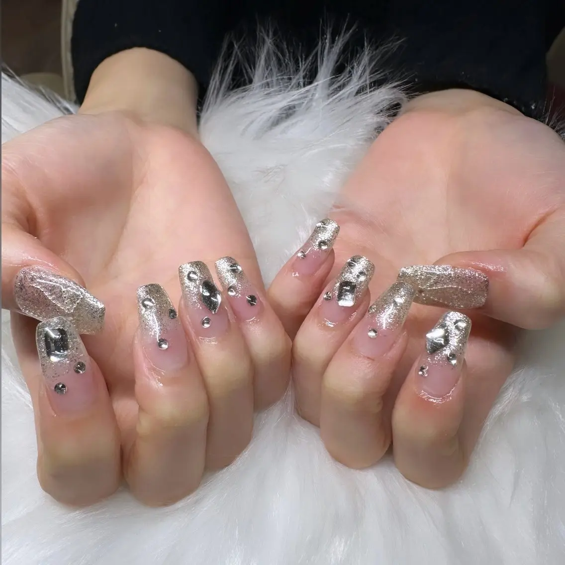 ネイル Laula🤍 ayakaのネイルデザイン