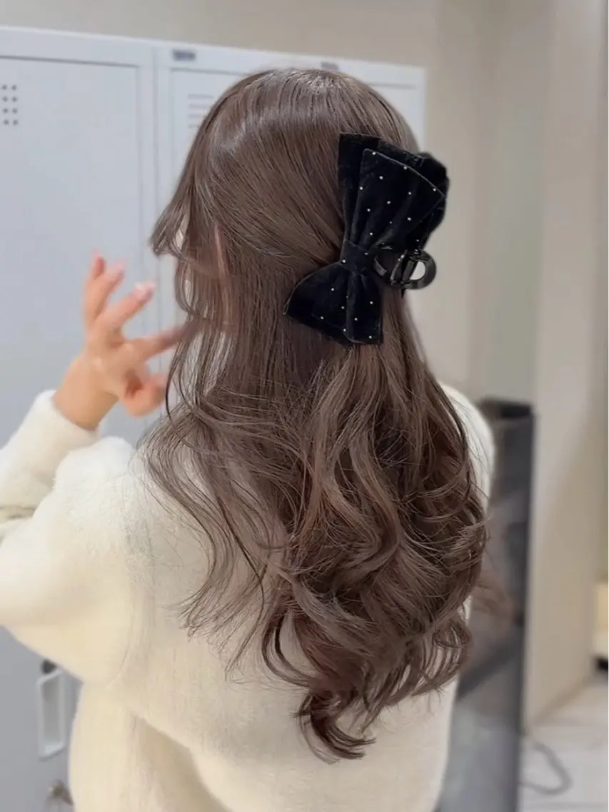 ロング カラー パーマ ベージュカラー ブリーチ 透明感カラー ダブルカラー グレージュ TOMO/ブリーチ 無しオリーブのヘアスタイル