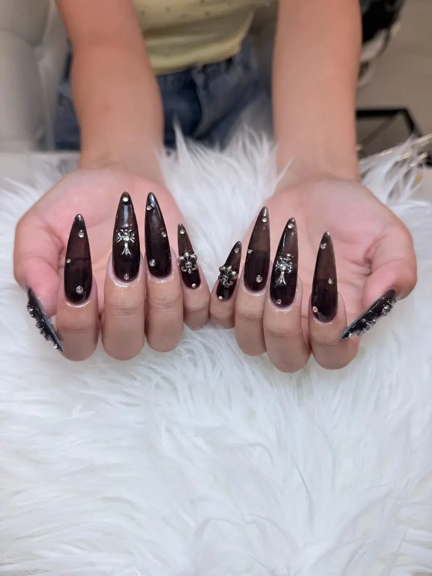 ネイル ハンドネイル ハンドケア Anh Nail 歌舞伎町のネイルデザイン